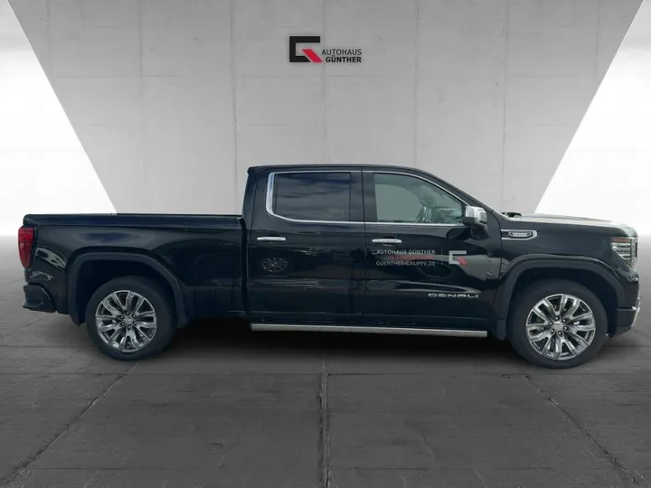 GMC Sierra