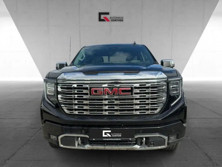 GMC Sierra