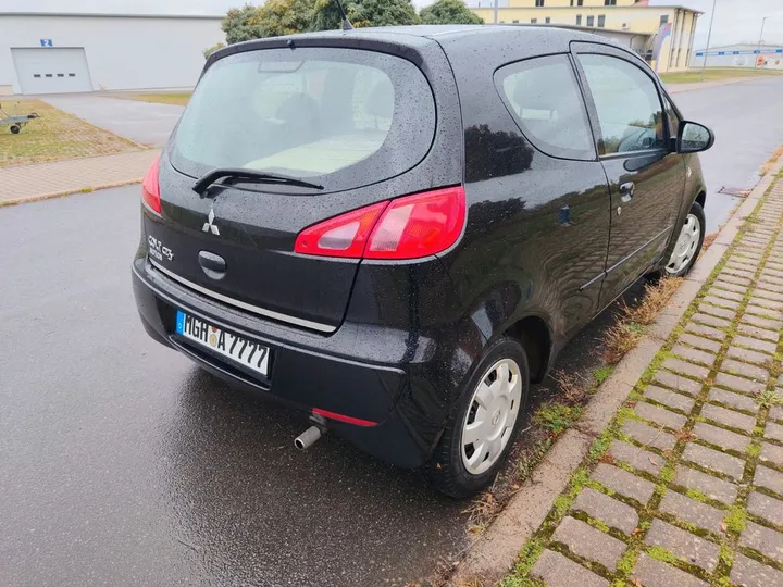 Mitsubishi Colt