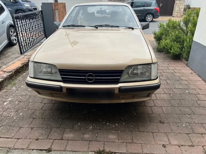 Opel Monza
