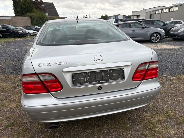 Mercedes-Benz CLK 200