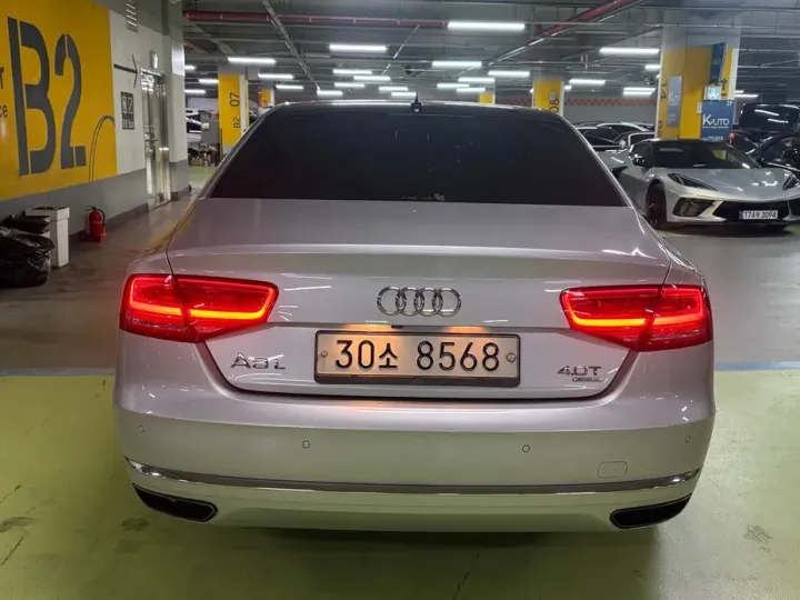 Audi A8