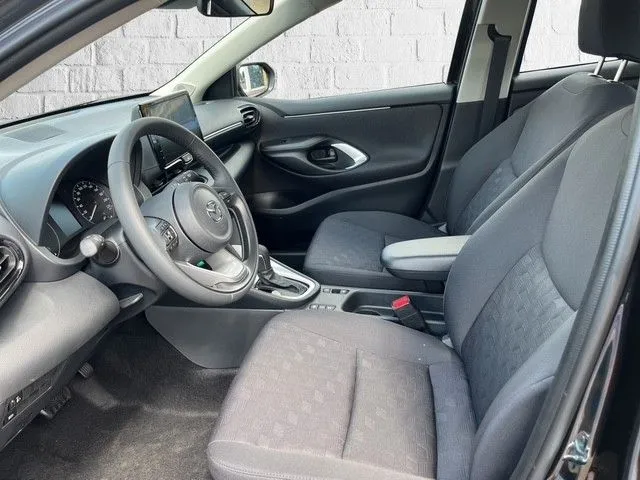 Mazda 2 Hybrid