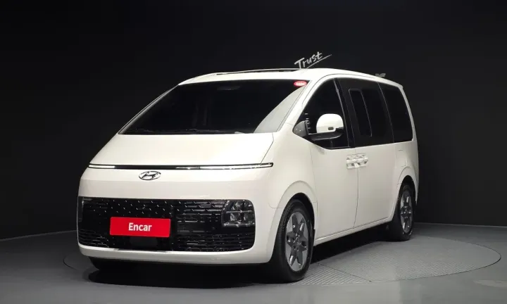 Hyundai Staria