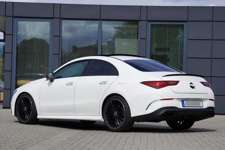 Mercedes-Benz CLA 250