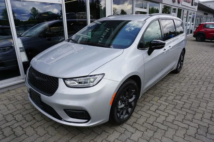Chrysler Pacifica