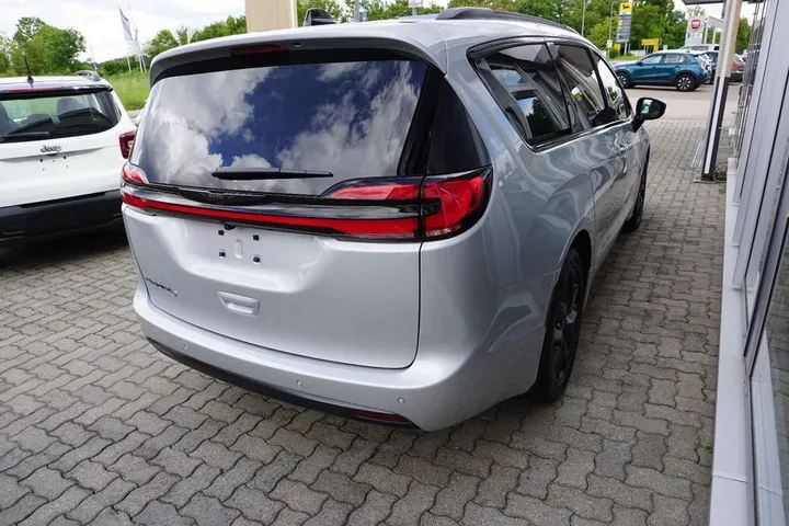 Chrysler Pacifica