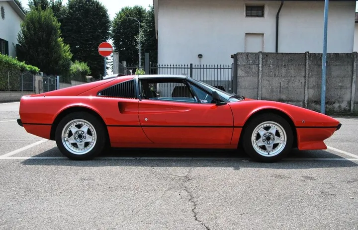 Ferrari 208