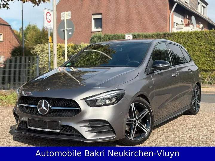 Mercedes-Benz B 200