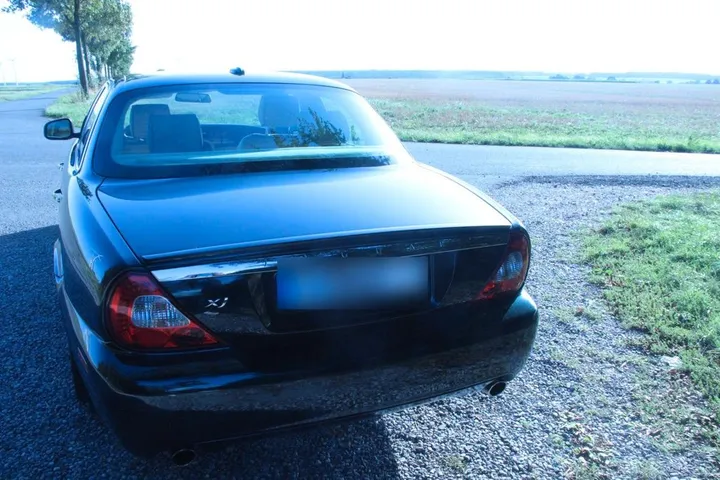 Jaguar XJ6