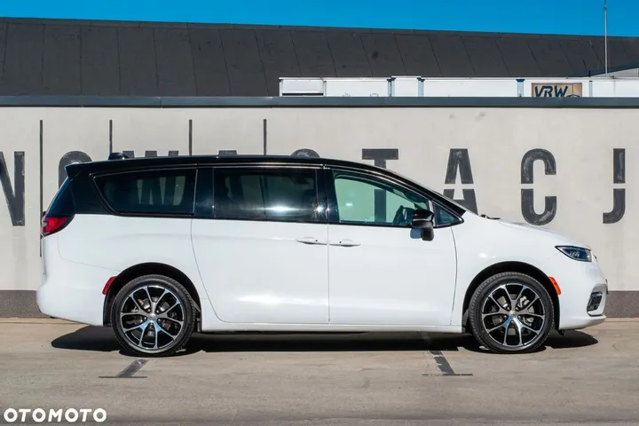 Chrysler Pacifica