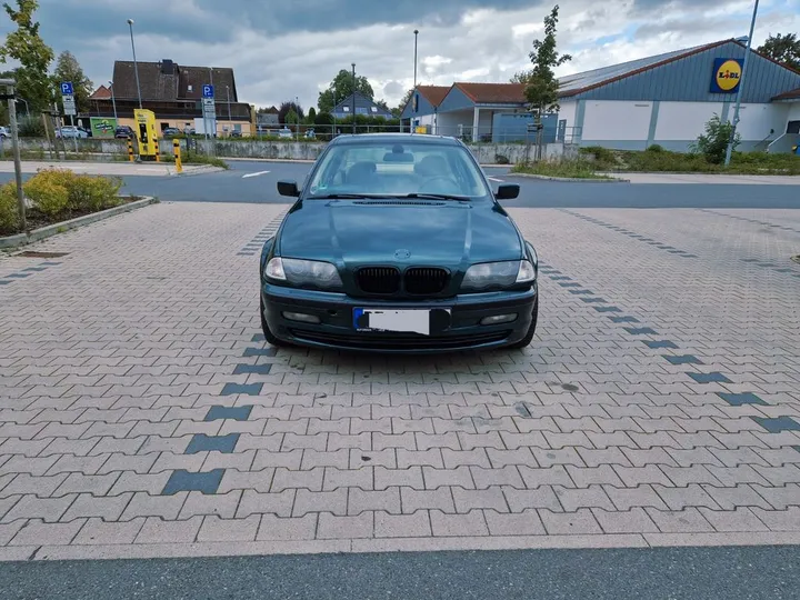BMW 325