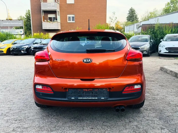 Kia pro cee'd / ProCeed