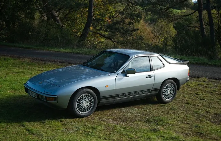 Porsche 924