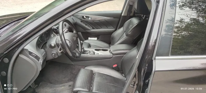 Infiniti Q50
