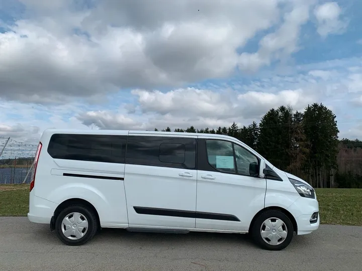 Ford Tourneo Custom