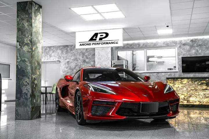 Corvette C8