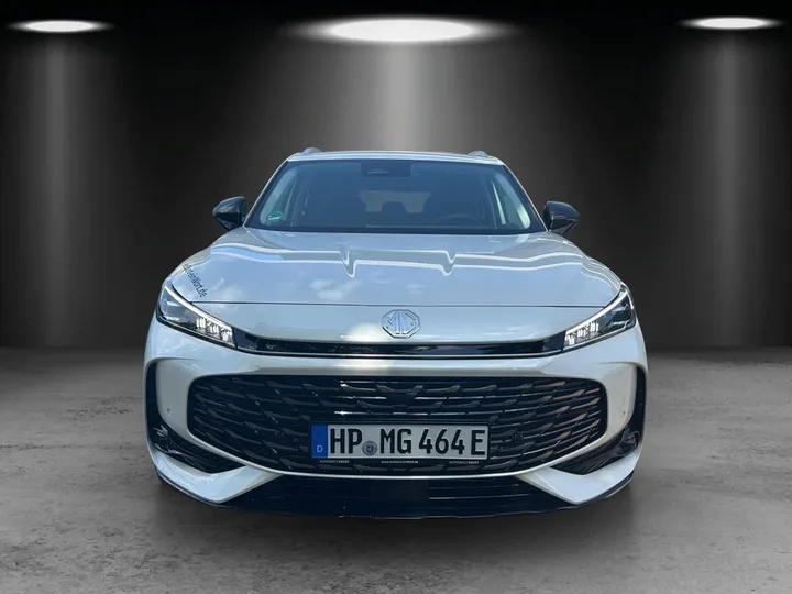 MG HS