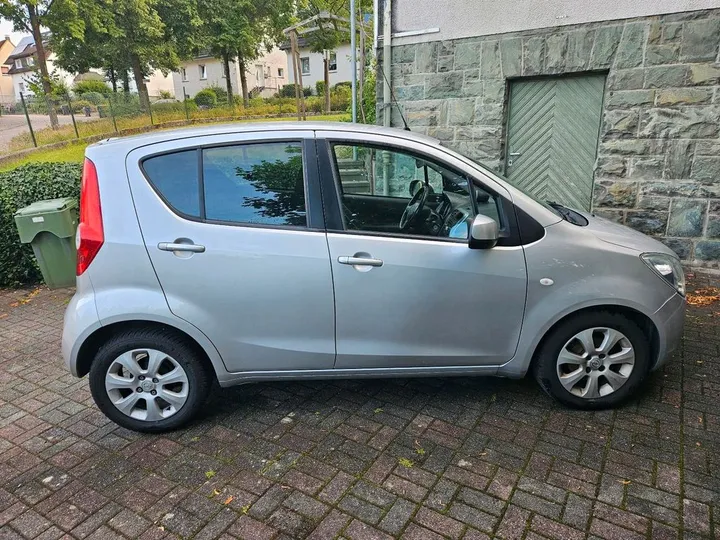Opel Agila