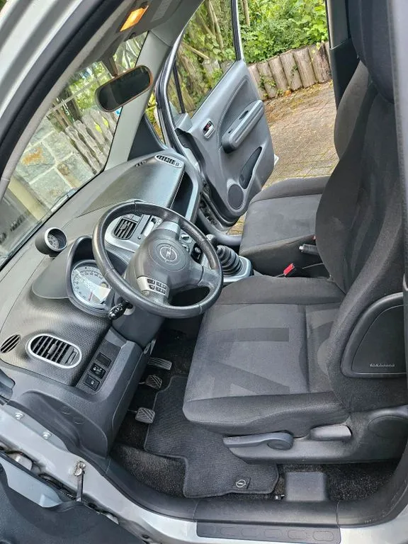 Opel Agila