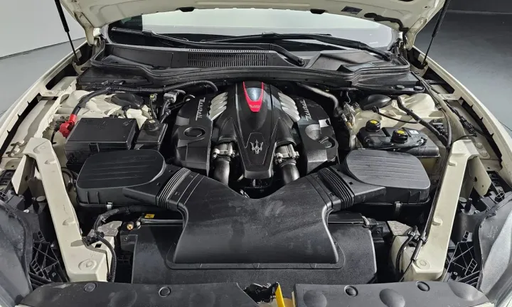 Maserati Quattroporte