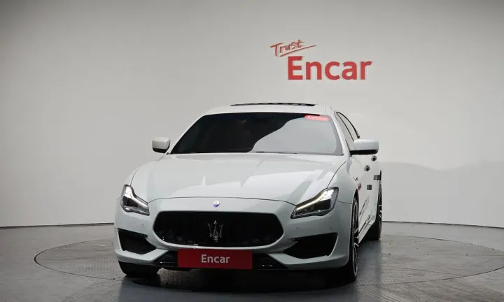 Maserati Quattroporte