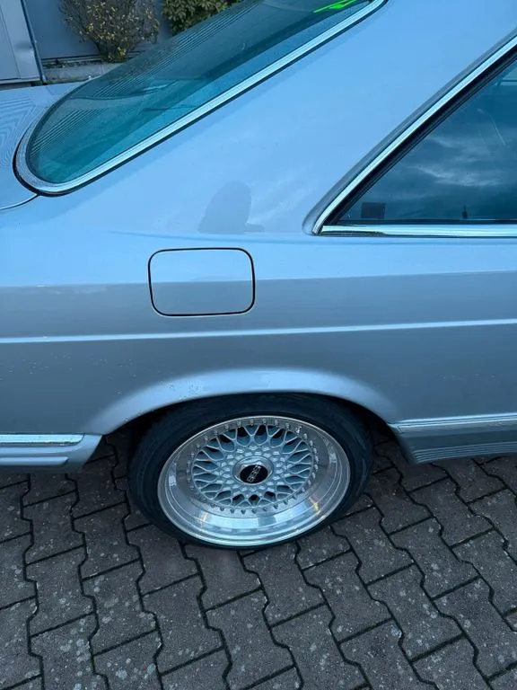 Mercedes-Benz 380
