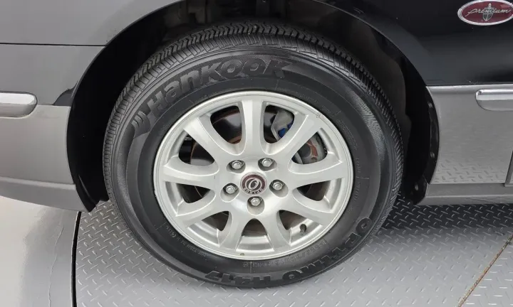 Kia OPIRUS