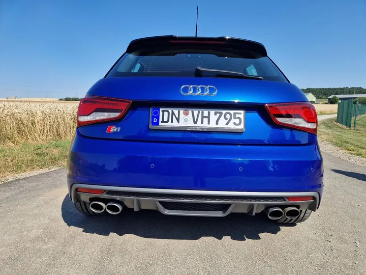 Audi S1