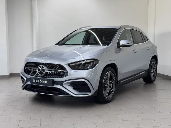 Mercedes-Benz GLA 180