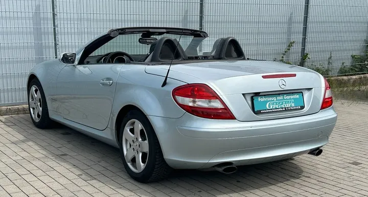 Mercedes-Benz SLK 200