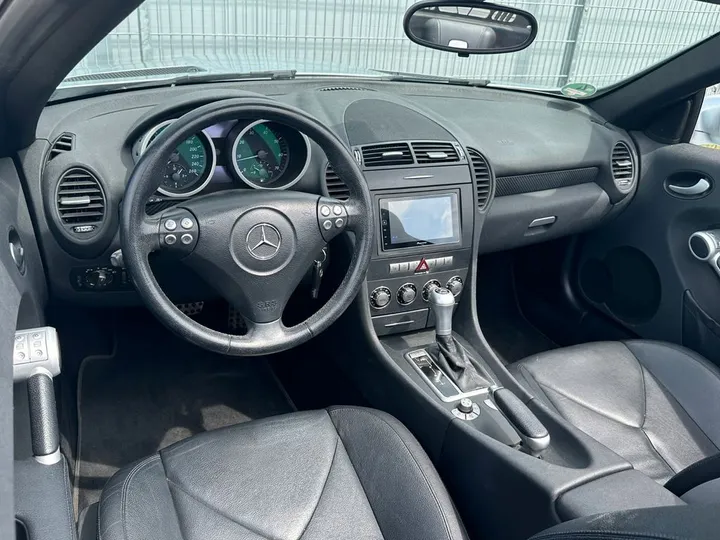 Mercedes-Benz SLK 200