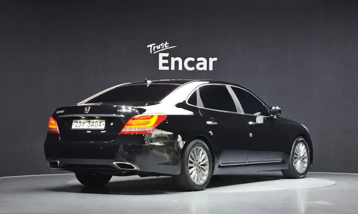 Hyundai Equus