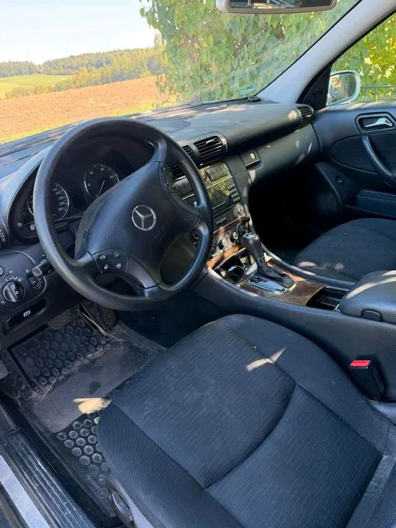 Mercedes-Benz C 220