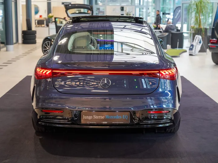 Mercedes-Benz EQS
