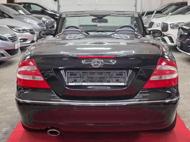 Mercedes-Benz CLK 320