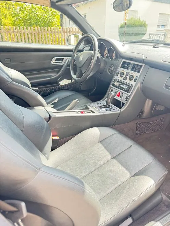 Mercedes-Benz SLK 200