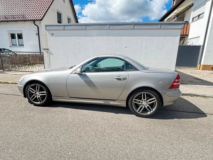 Mercedes-Benz SLK 200