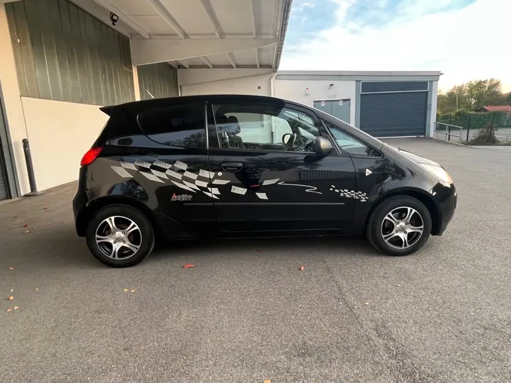 Mitsubishi Colt