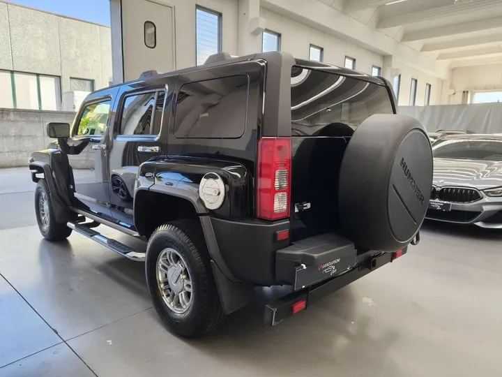 Hummer H3