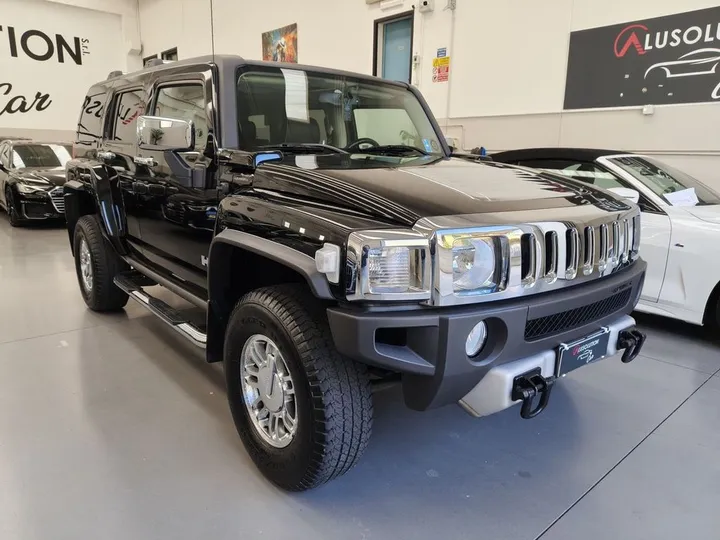 Hummer H3