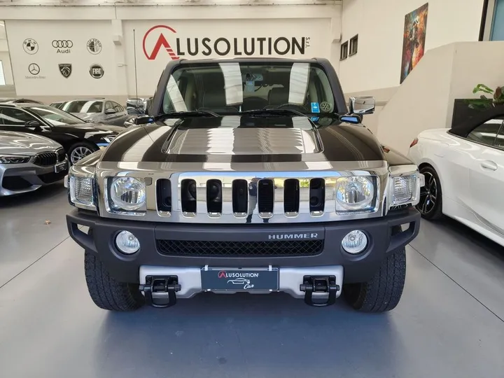 Hummer H3