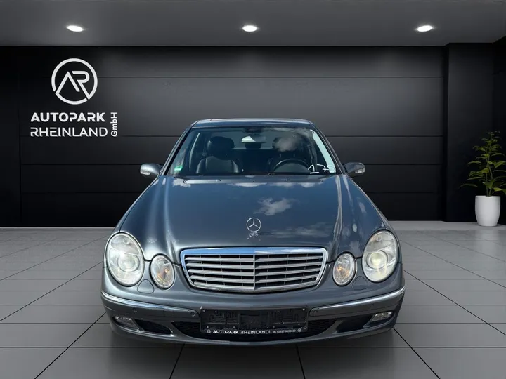 Mercedes-Benz E 280