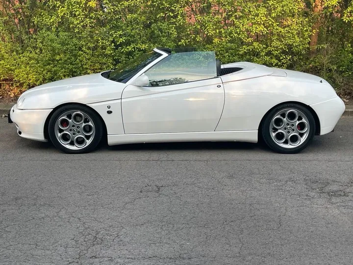 Alfa Romeo Spider