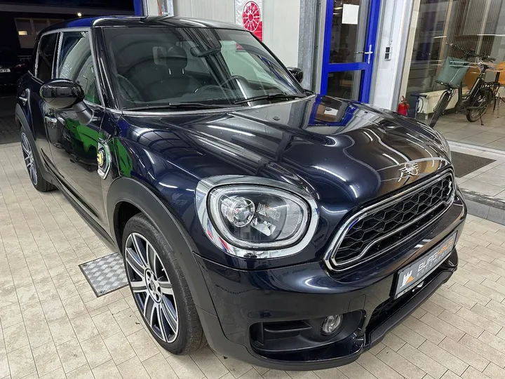MINI Countryman SE (Cooper)