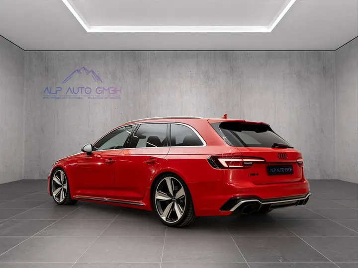 Audi RS4