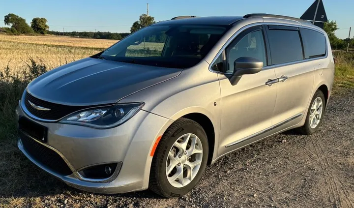 Chrysler Pacifica