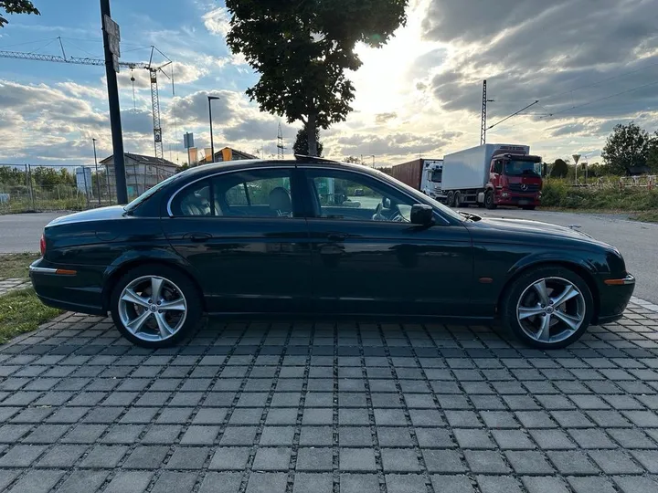 Jaguar S-Type