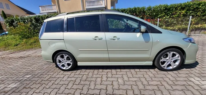 Mazda 5
