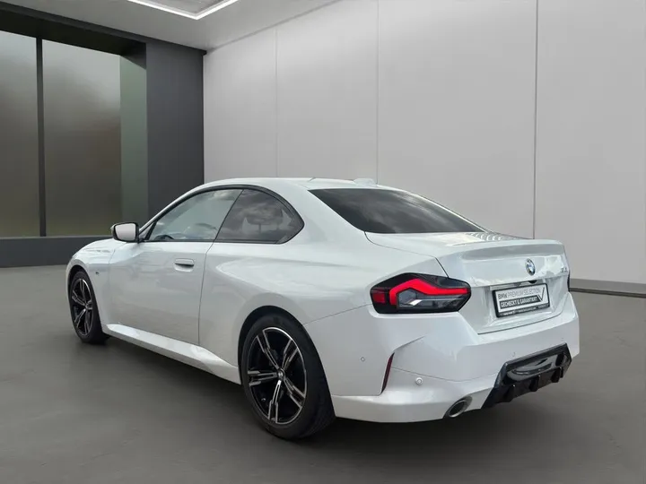 BMW 218